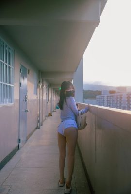 [Han Yeri ] 赤裸裸露給你看 這樣滿足了嗎 (28 Photos)